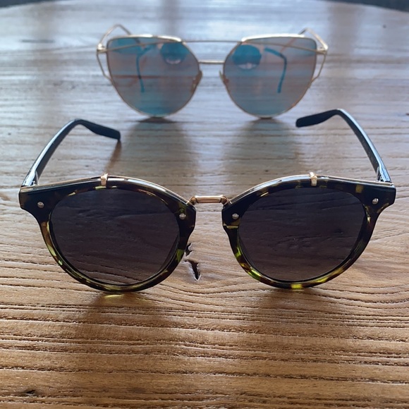 Sunglasses - Picture 3 of 6